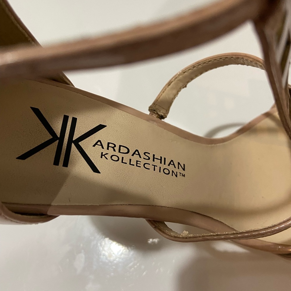 Kardashian Kollection Helen Nude stiletto heels/open toe size 9 & ankleT strap - Picture 2 of 13